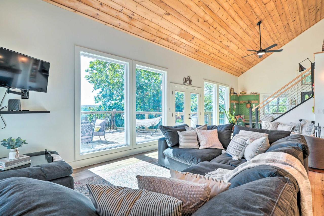 Colorful Golden Getaway With Panoramic Views! Villa Exterior photo